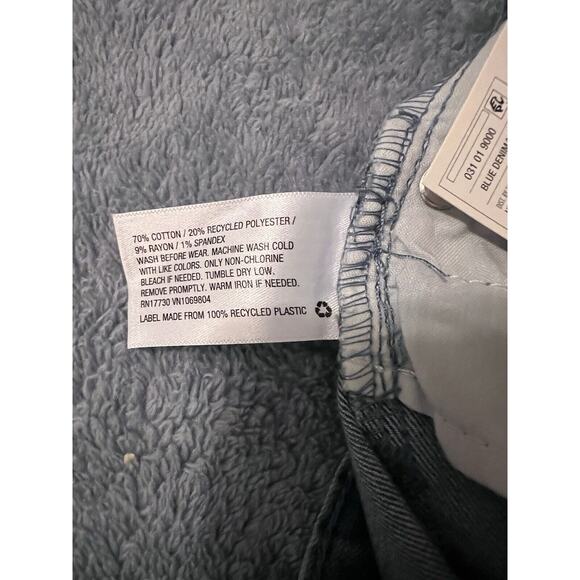 Cat & Jack Size 2T Denim Adjustable Shorts With Ice Cream T-Shirt. New T3 - Picture 10 of 10